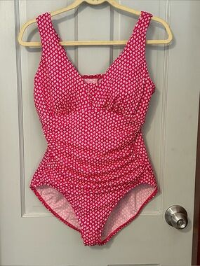 Lands’ End Pink Printed One-Piece Swimsuit Ruched Flattering Grecian Size 16